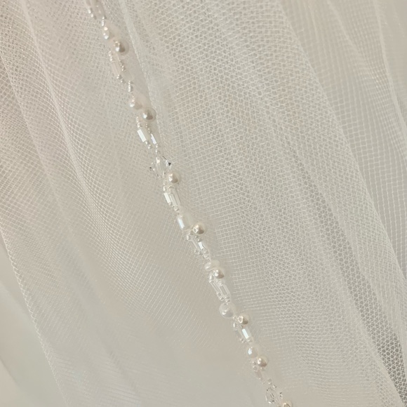 Maritza's Bridal Cathedral Angle Cut White Veil - Picture 6 of 6